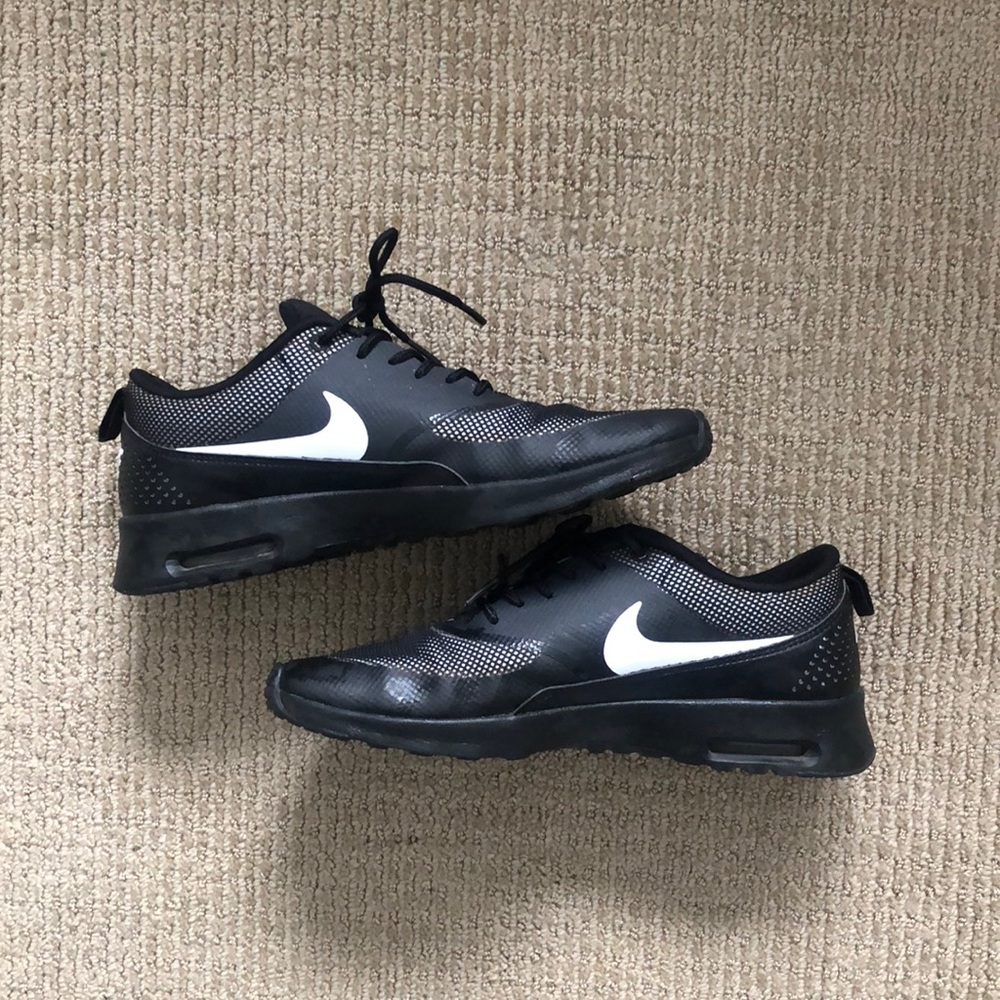 Nike Women’s Air Max Thea